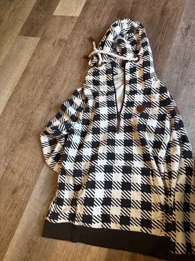 Wanakome Black and White Geometric Plaid Hoodie